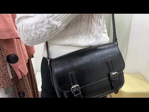 ❤️ Vieša jaunos kalės FeralBerry masturbacija su dildo aprangos kambaryje ❤❌ Seks video prie lt.tubesexer-com.ru ❤